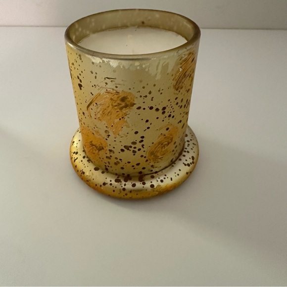 Beauty and the Beast Charmed Aroma candle with mystery necklace inside - Picture 9 of 15